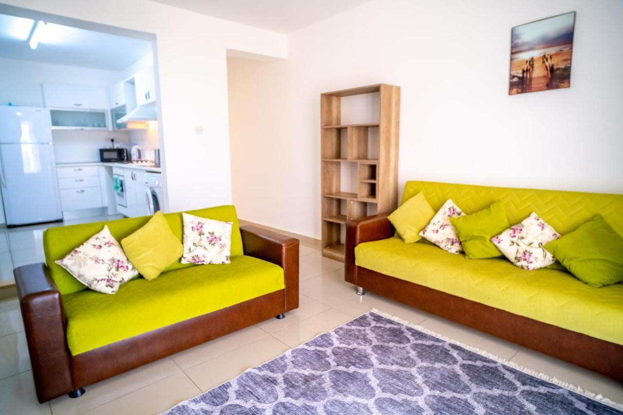 Spacious Three-Bedroom Apartment With Sea View A3 Kyrenia  Exterior foto