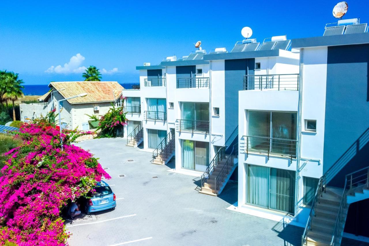 Spacious Three-Bedroom Apartment With Sea View A3 Kyrenia  Exterior foto